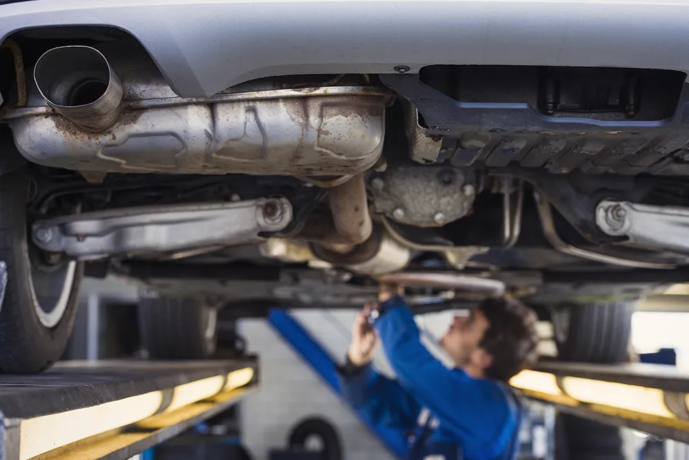 Six Signs the Exhaust Manifold Is Leaking in Your Car
